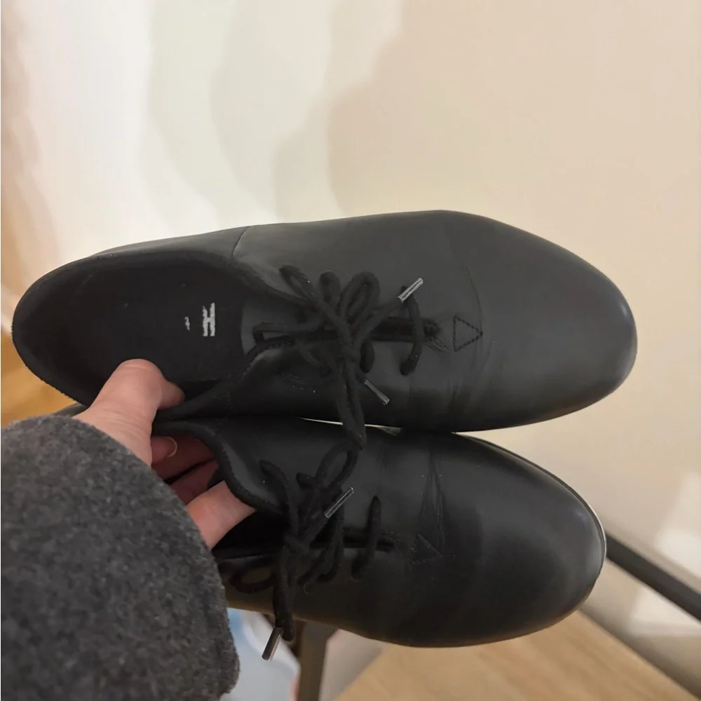 Bloch sleek black